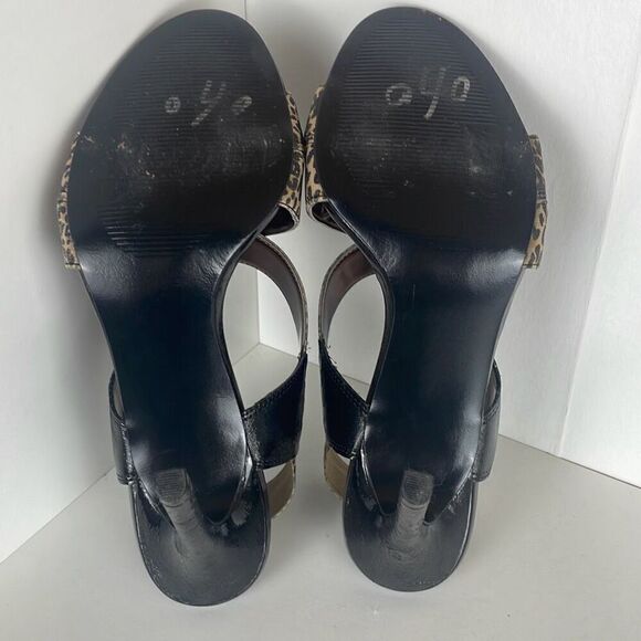 Carlos Santana Innuendo 7.5 - Picture 5 of 9